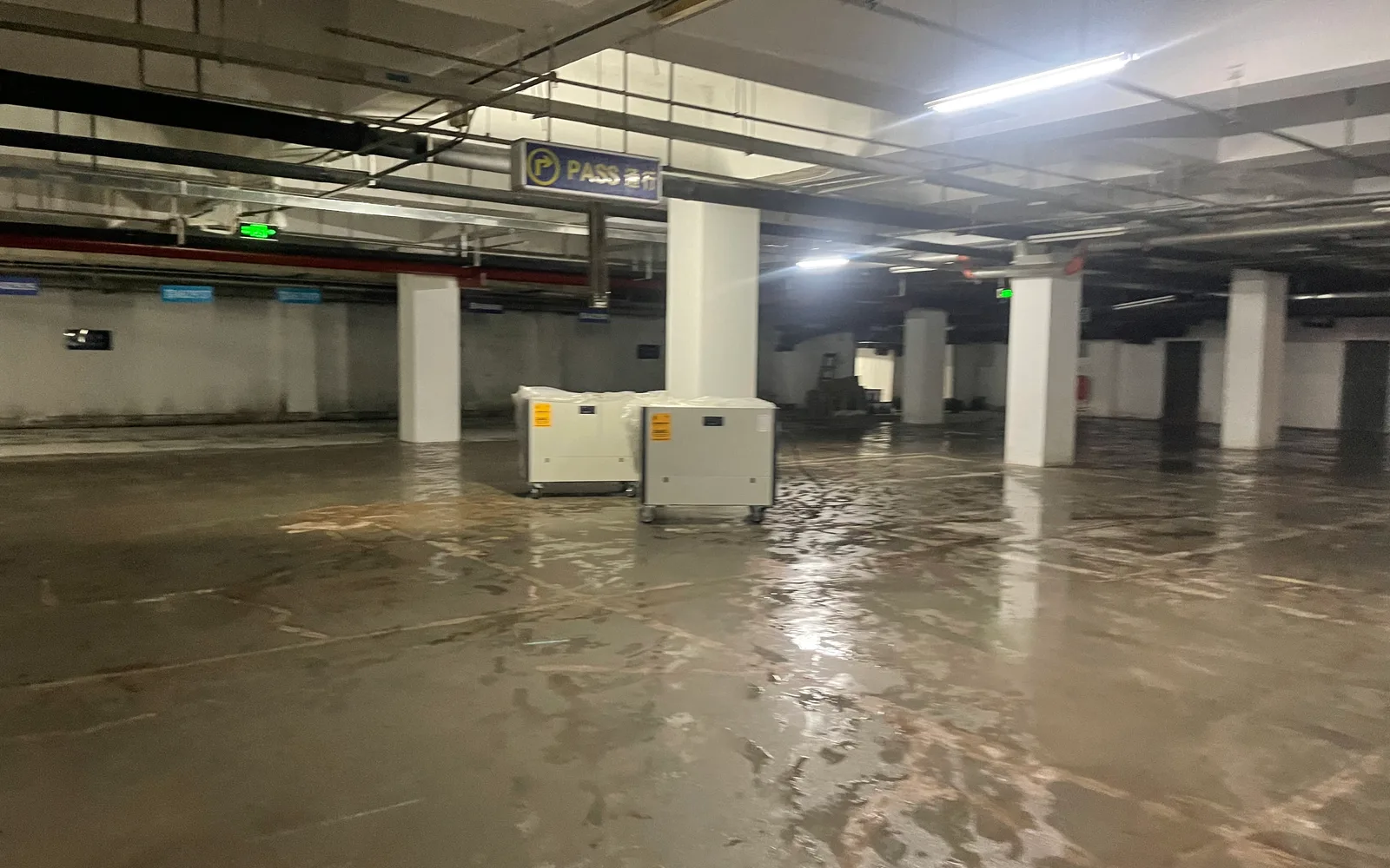 最高检 · 地下空间除湿现场